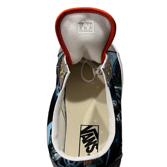 Customized Vans - Picture 8 of 10